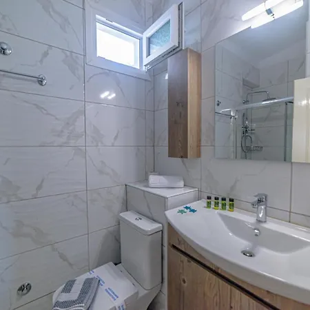 Zeus1 Private Pool Apartman *